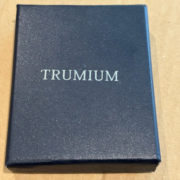 TRUMIUM‎ 8mm Mens Tungsten Wedding Band Silver/Gold/Black Brick Pattern - Picture 5 of 10